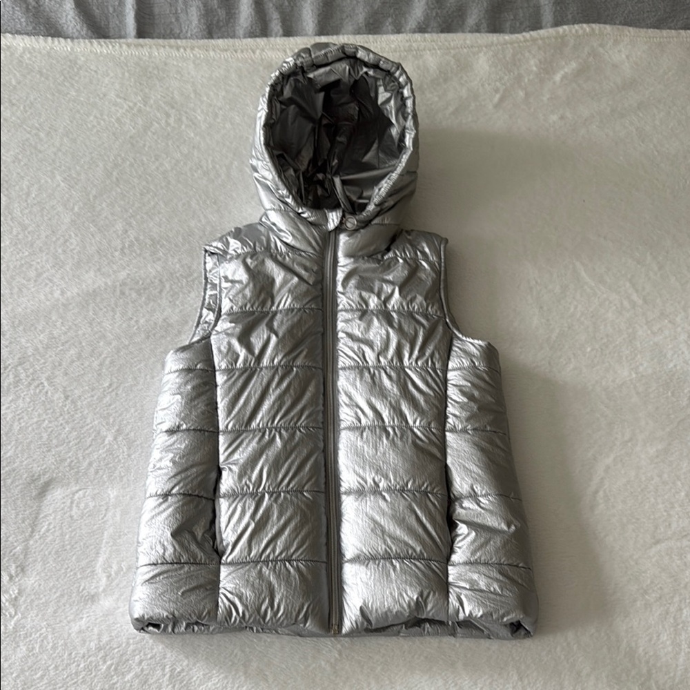 Coccodrillo Silver Puffer Vest with Hood Girl Size 12